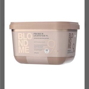 (5) BlondMe Premium Lightener 9+